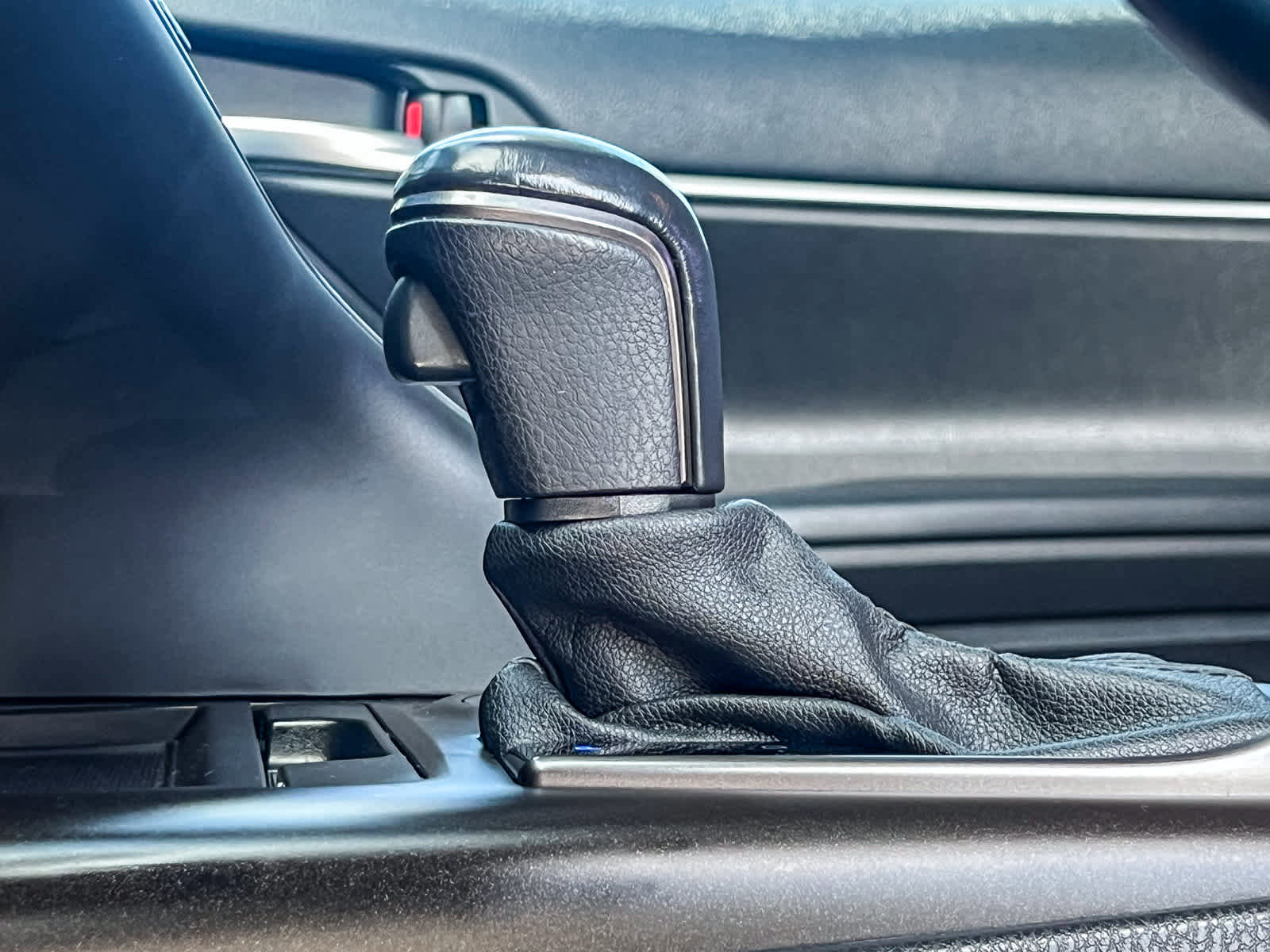 Used 2022 Toyota Camry SE image 21