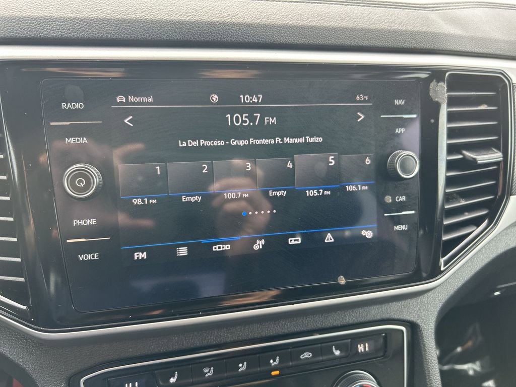 Used 2022 Volkswagen Atlas Cross Sport SEL R-Line image 16