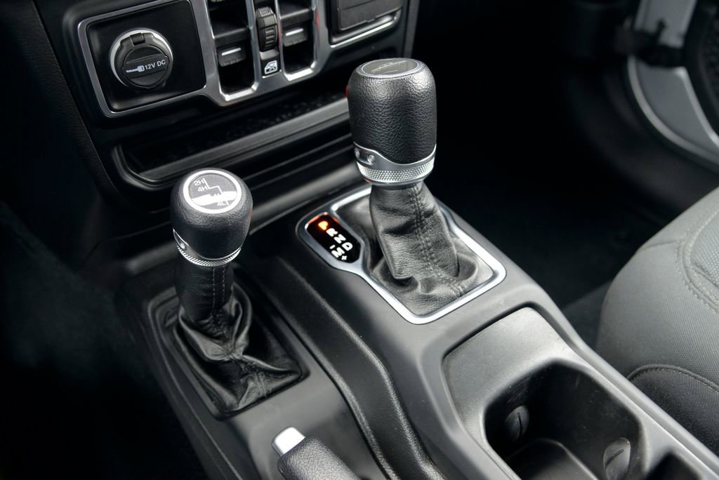 Used 2022 Jeep Gladiator Sport AWD/4WD image 26