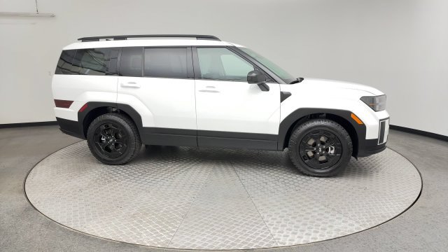Certified 2025 Hyundai Santa Fe XRT AWD/4WD image 9