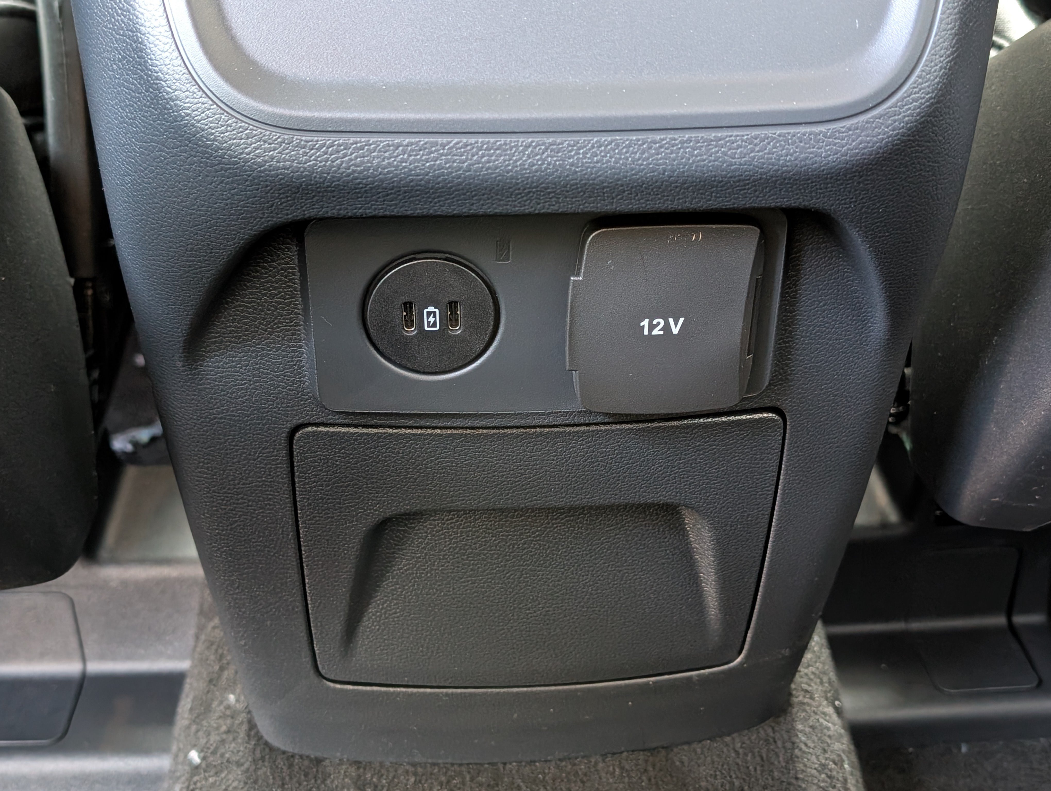 New 2026 Ford Explorer Active AWD/4WD image 13