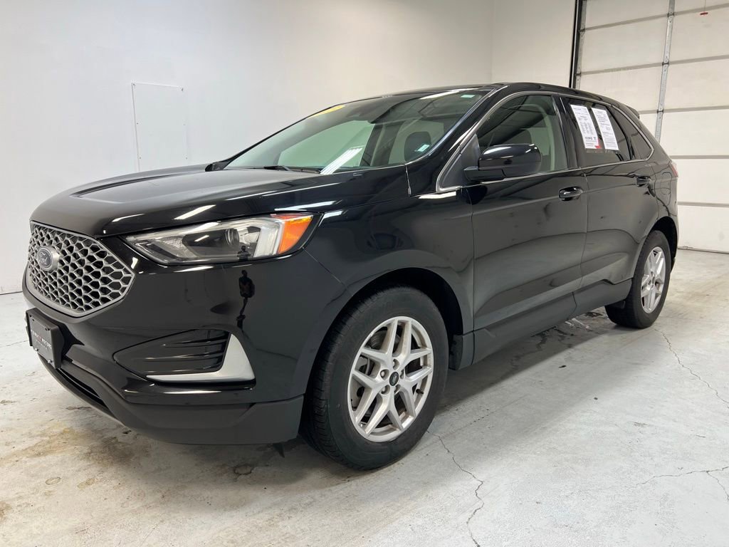 Used 2023 Ford Edge SEL image 12