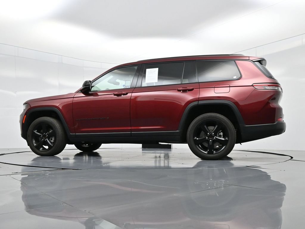 New 2023 Jeep Grand Cherokee L Laredo image 45