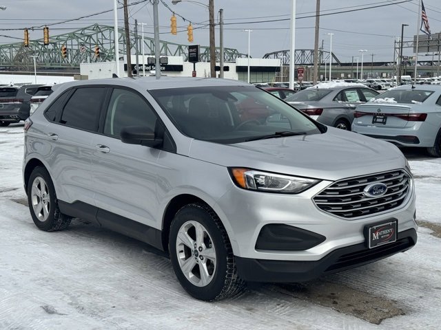 Used 2019 Ford Edge SE image 7