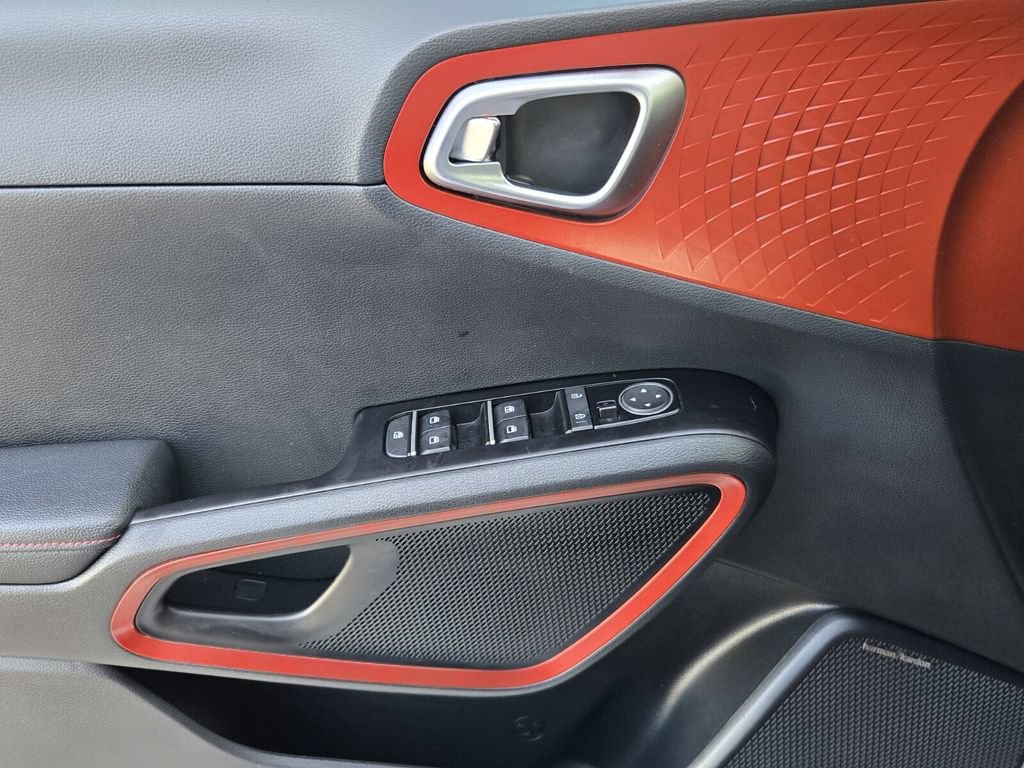 Used 2023 Kia Soul GT-Line w/ GT-Line Technology Package FWD image 25