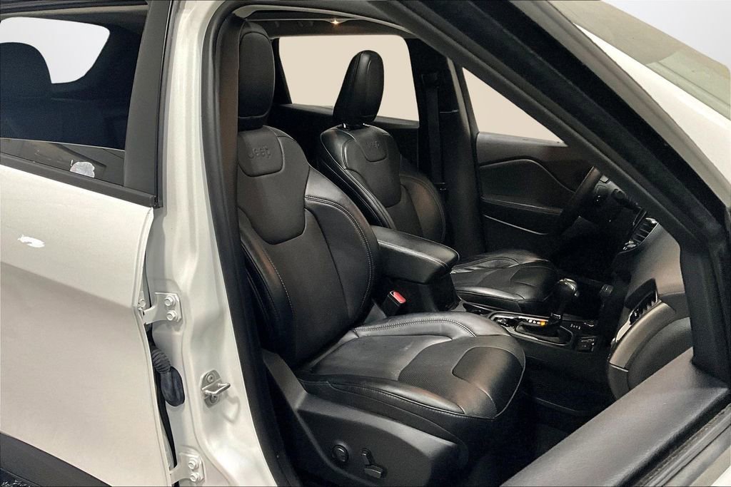 Used 2022 Jeep Cherokee Limited image 29