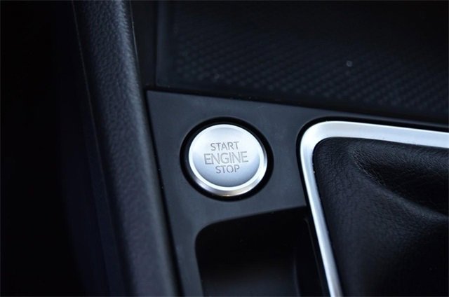 Certified 2024 Volkswagen Jetta SE w/ Panoramic Sunroof Package image 17