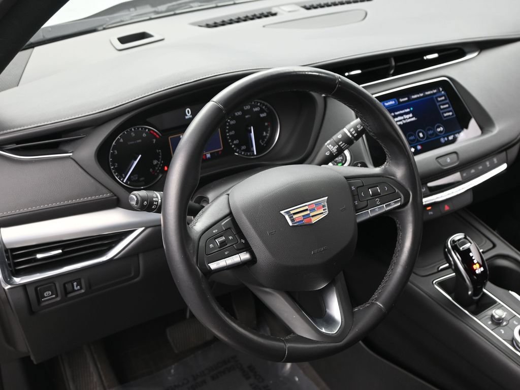 Used 2022 Cadillac XT4 Premium Luxury w/ Safety Alert Package AWD/4WD image 29