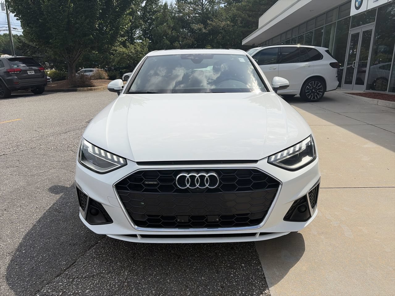 Used 2022 Audi A4 2.0T Premium Plus w/ Premium Plus Package AWD/4WD image 3