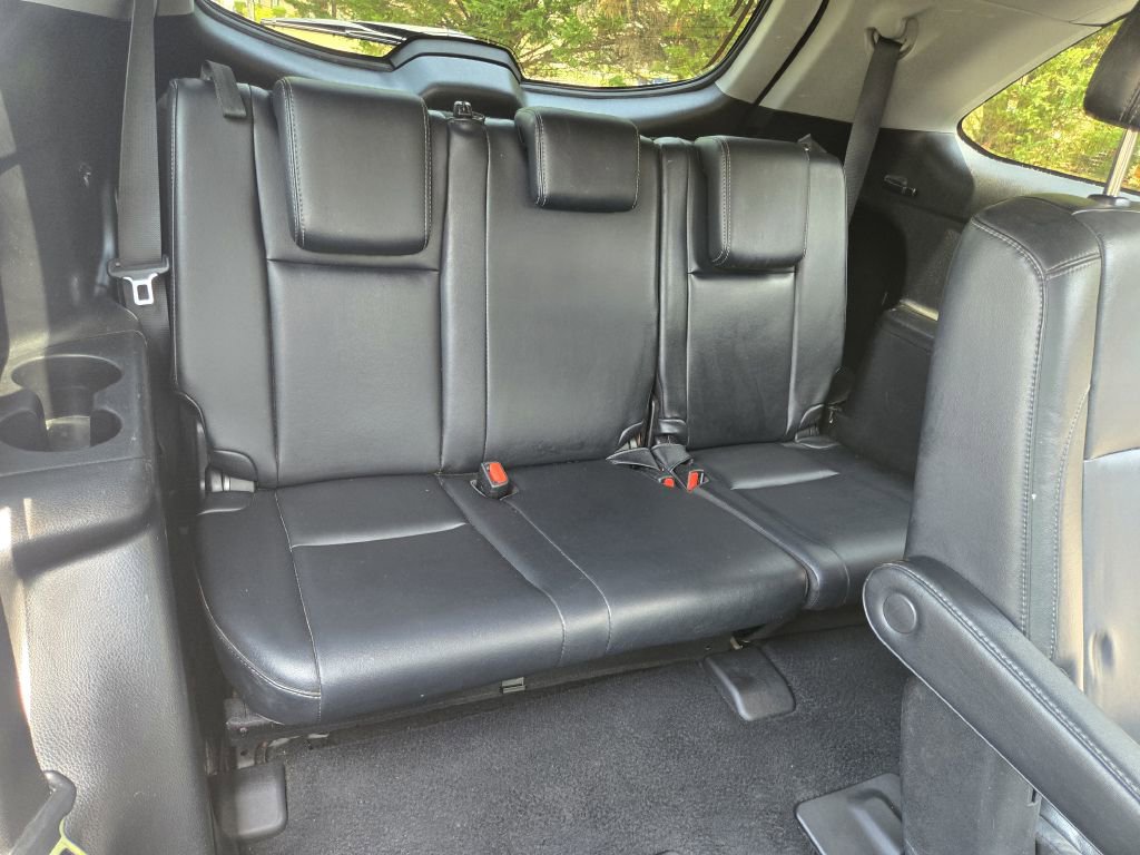 Used 2018 Toyota Highlander SE FWD image 13