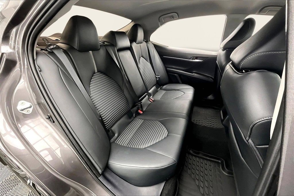 Used 2023 Toyota Camry SE image 27