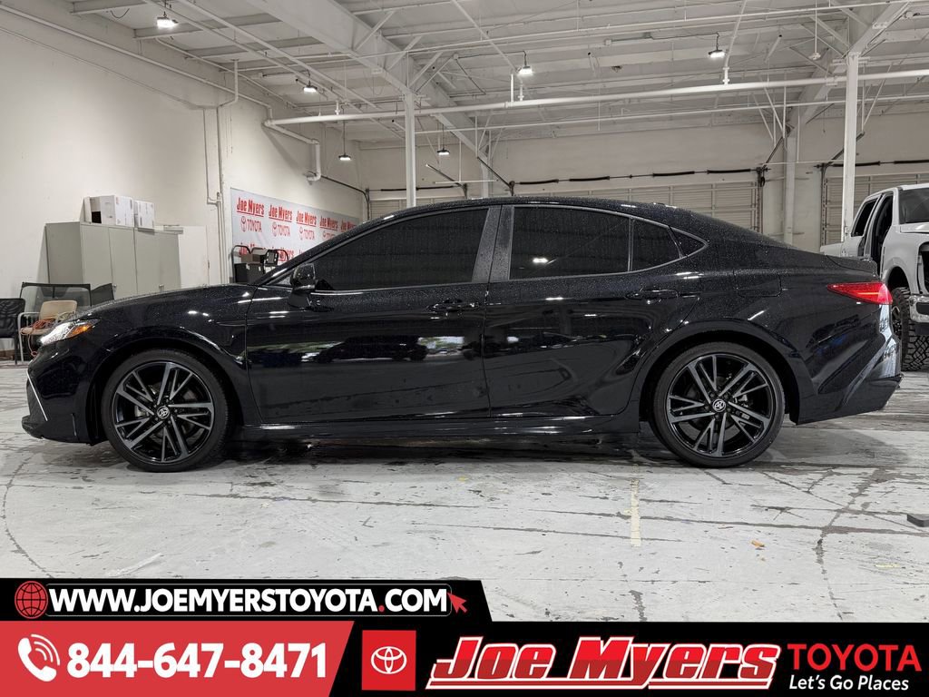 Used 2025 Toyota Camry XSE image 6