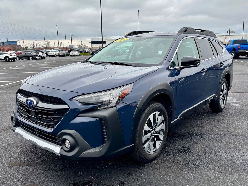 Used 2023 Subaru Outback Limited image 2