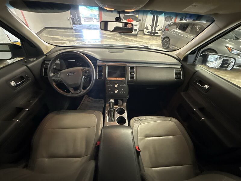 Used 2019 Ford Flex SEL w/ Equipment Group 202A FWD image 28
