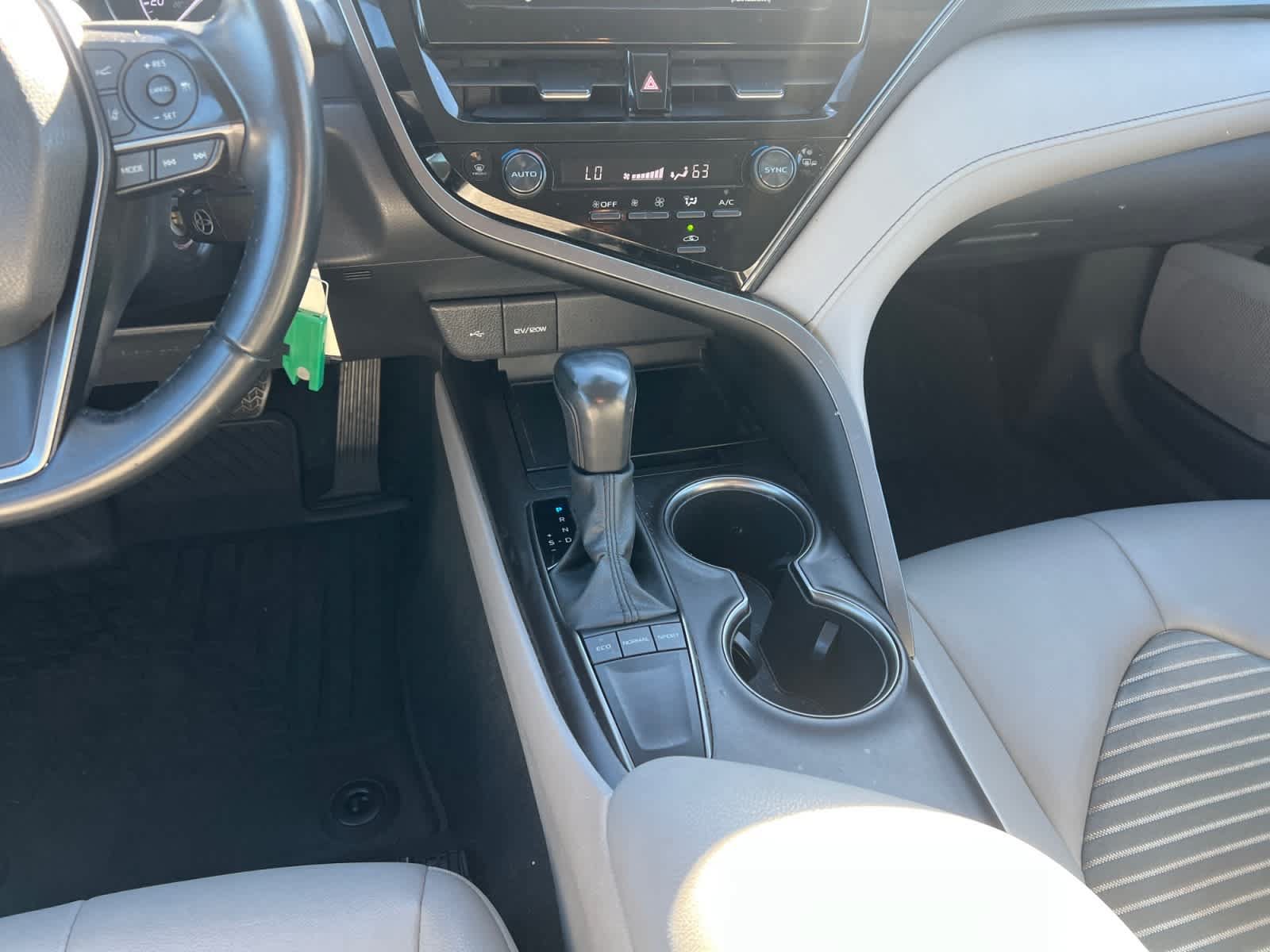 Used 2023 Toyota Camry SE FWD image 14
