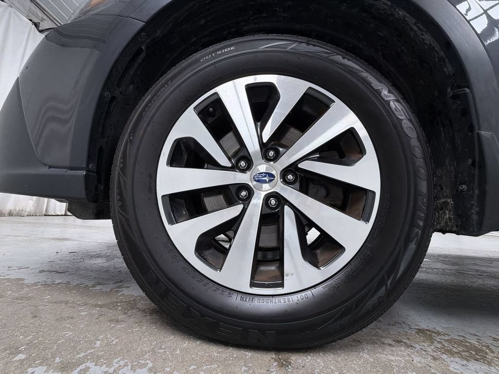 Used 2021 Subaru Outback Premium AWD/4WD image 17