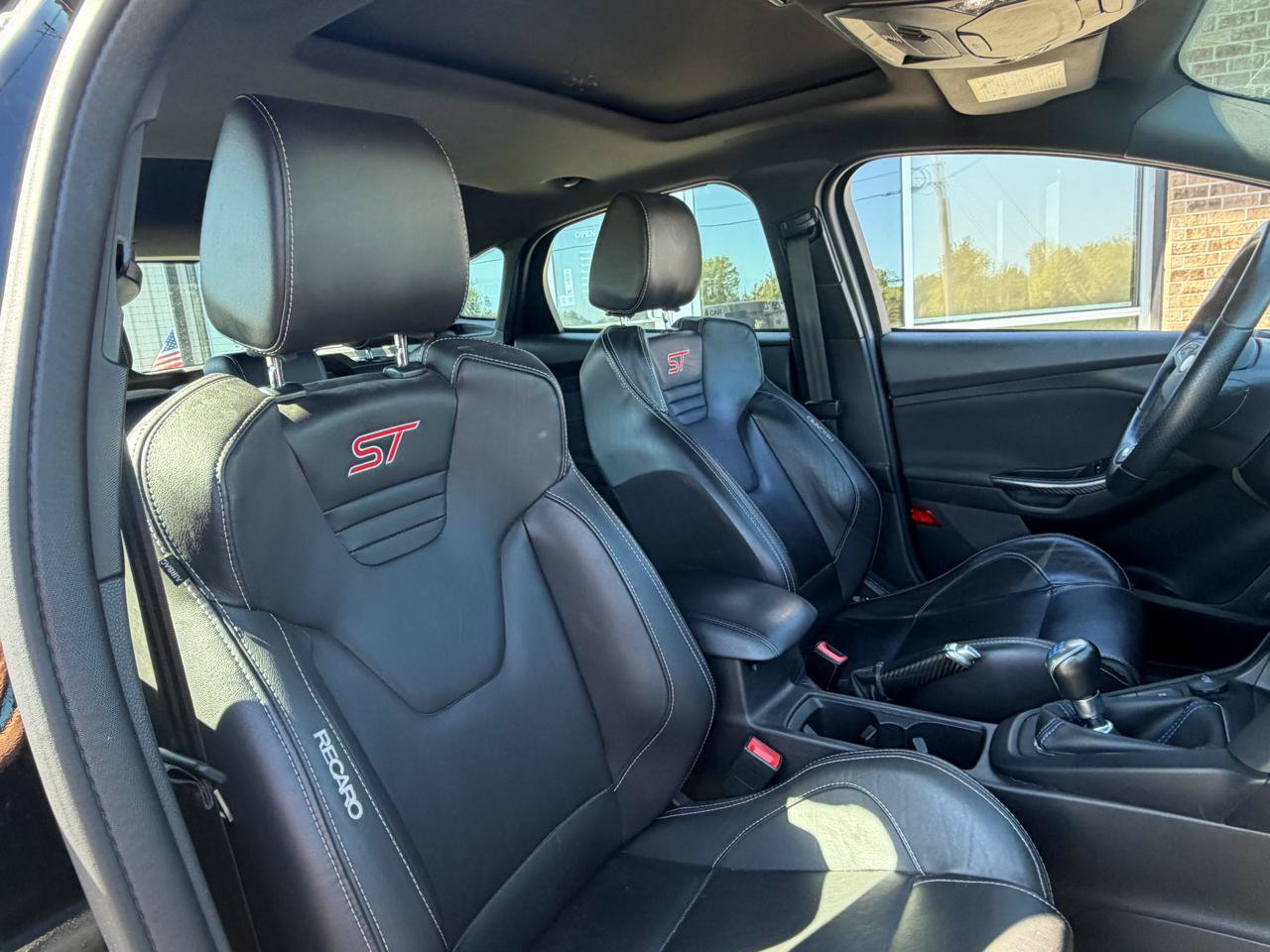 Used 2018 Ford Focus ST FWD image 26