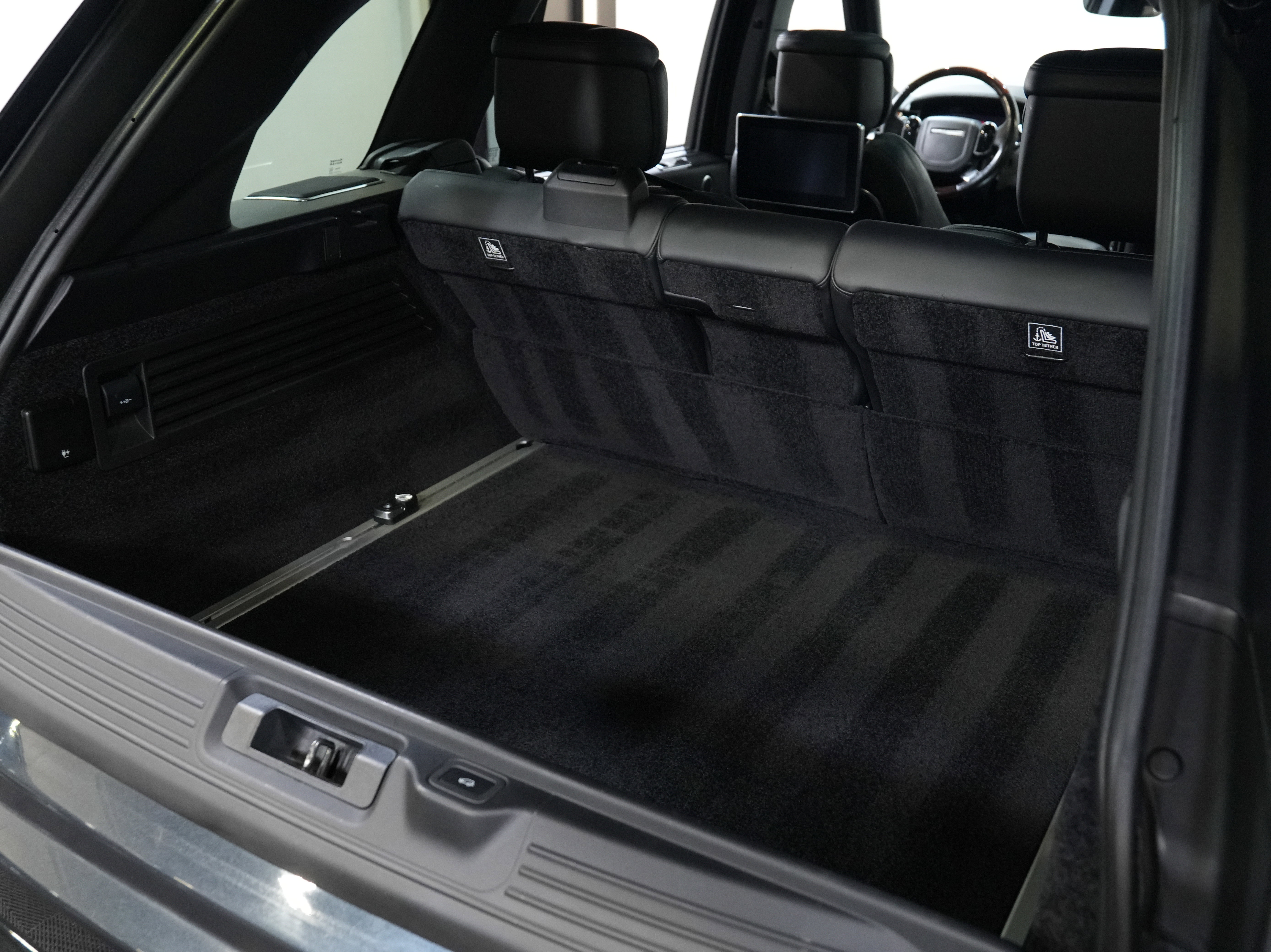 Used 2018 Land Rover Range Rover Long Wheelbase Autobiography image 53