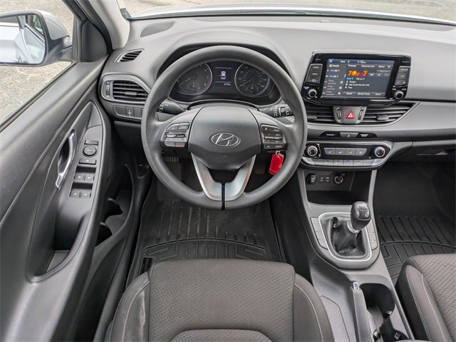 Used 2018 Hyundai Elantra GT image 15