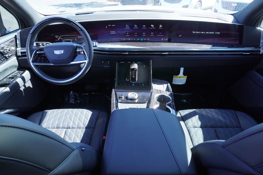 New 2026 Cadillac Escalade IQ Luxury 1 image 11
