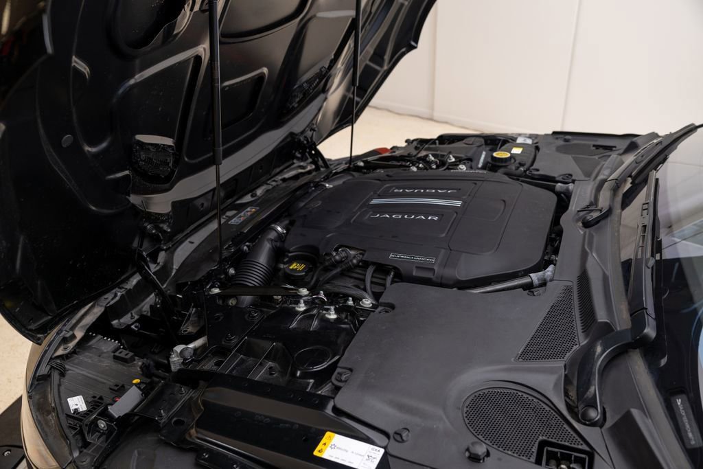 Used 2024 Jaguar F-TYPE R-Dynamic RWD image 38