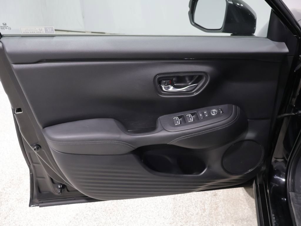 Used 2024 Honda HR-V EX-L image 12