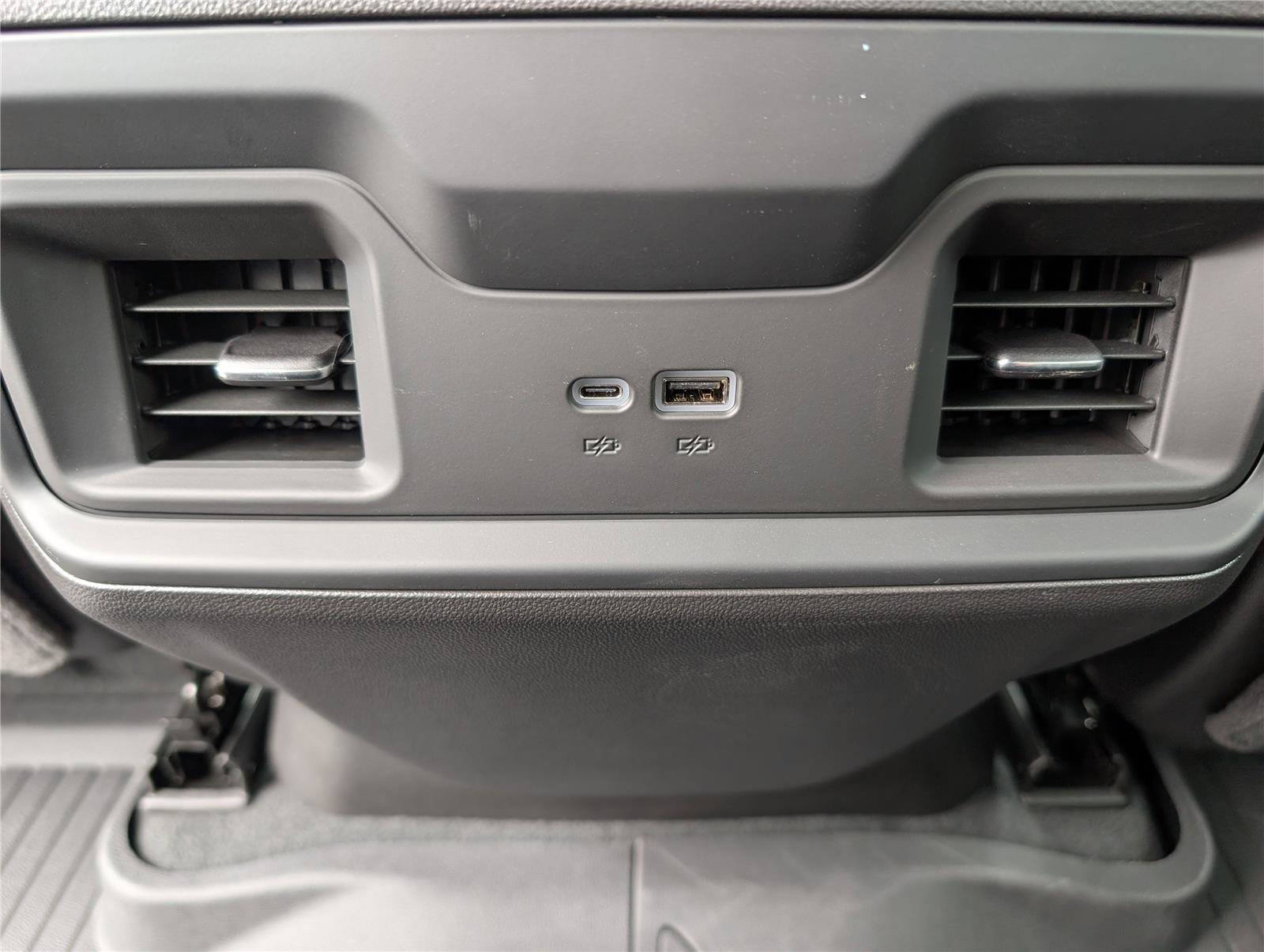 Used 2025 Chevrolet Silverado 1500 LT Trail Boss w/ Convenience Package II image 16