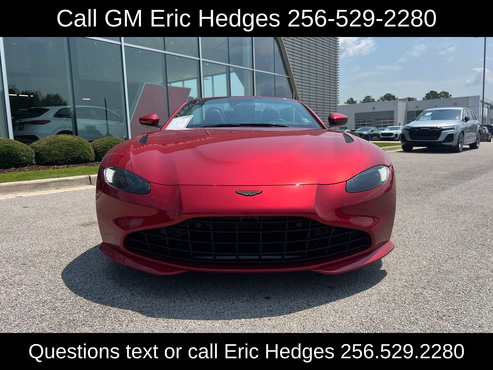 Used 2021 Aston Martin V8 Vantage Roadster RWD image 2