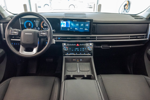 Used 2026 Hyundai Santa Fe SEL FWD image 22