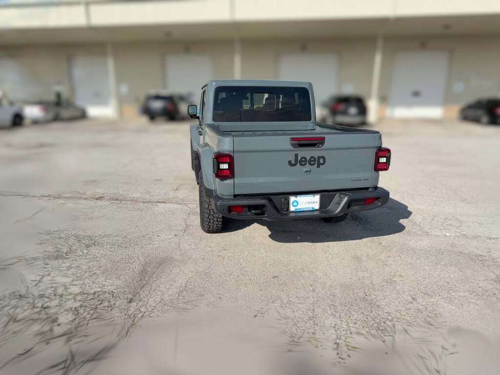 New 2025 Jeep Gladiator Sport image 9