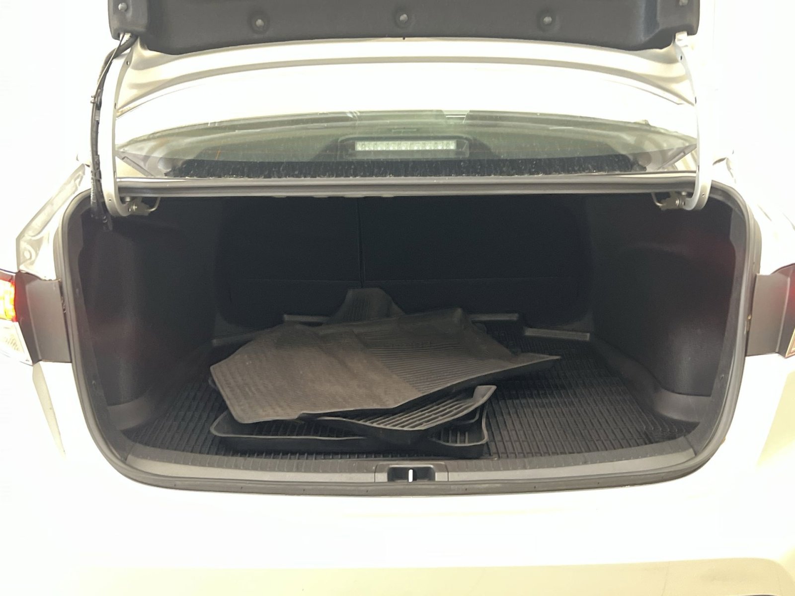 Used 2024 Toyota Corolla LE image 24