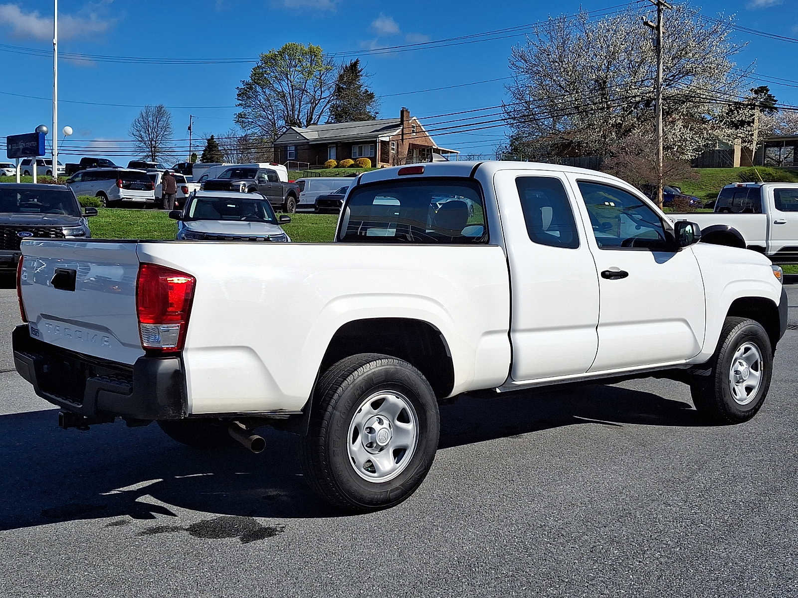 Used 2016 Toyota Tacoma SR image 6