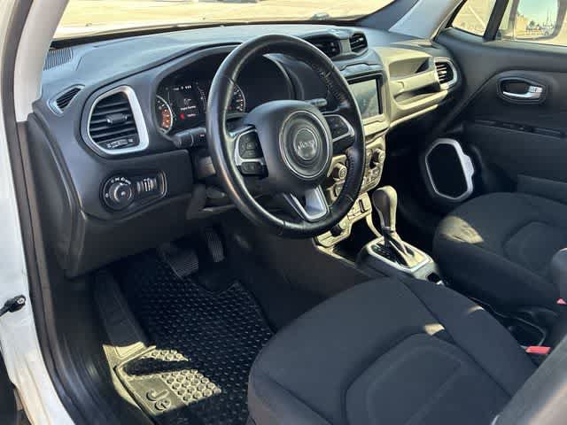 Used 2019 Jeep Renegade Latitude w/ Cold Weather Group AWD/4WD image 2