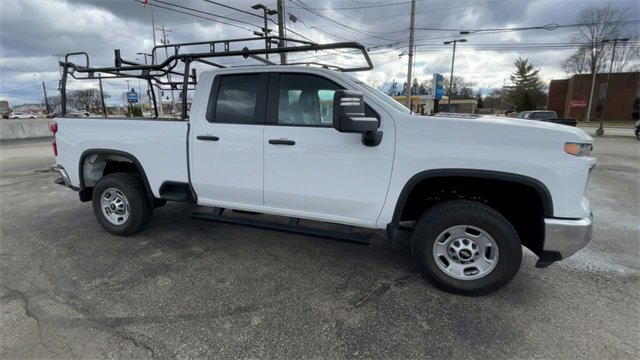Used 2024 Chevrolet Silverado 2500 W/T w/ WT Convenience Package image 3