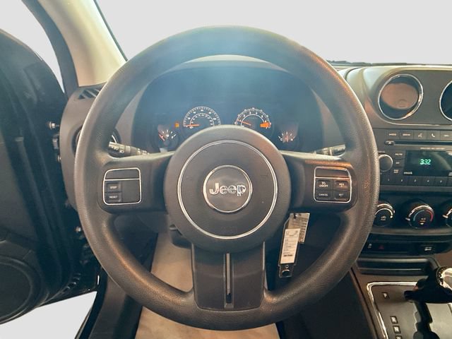 Used 2016 Jeep Compass Sport AWD/4WD image 11