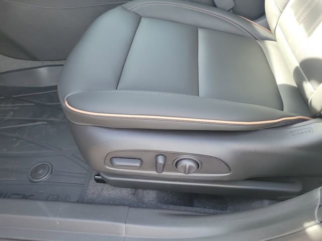 New 2026 Buick Envista Avenir image 18