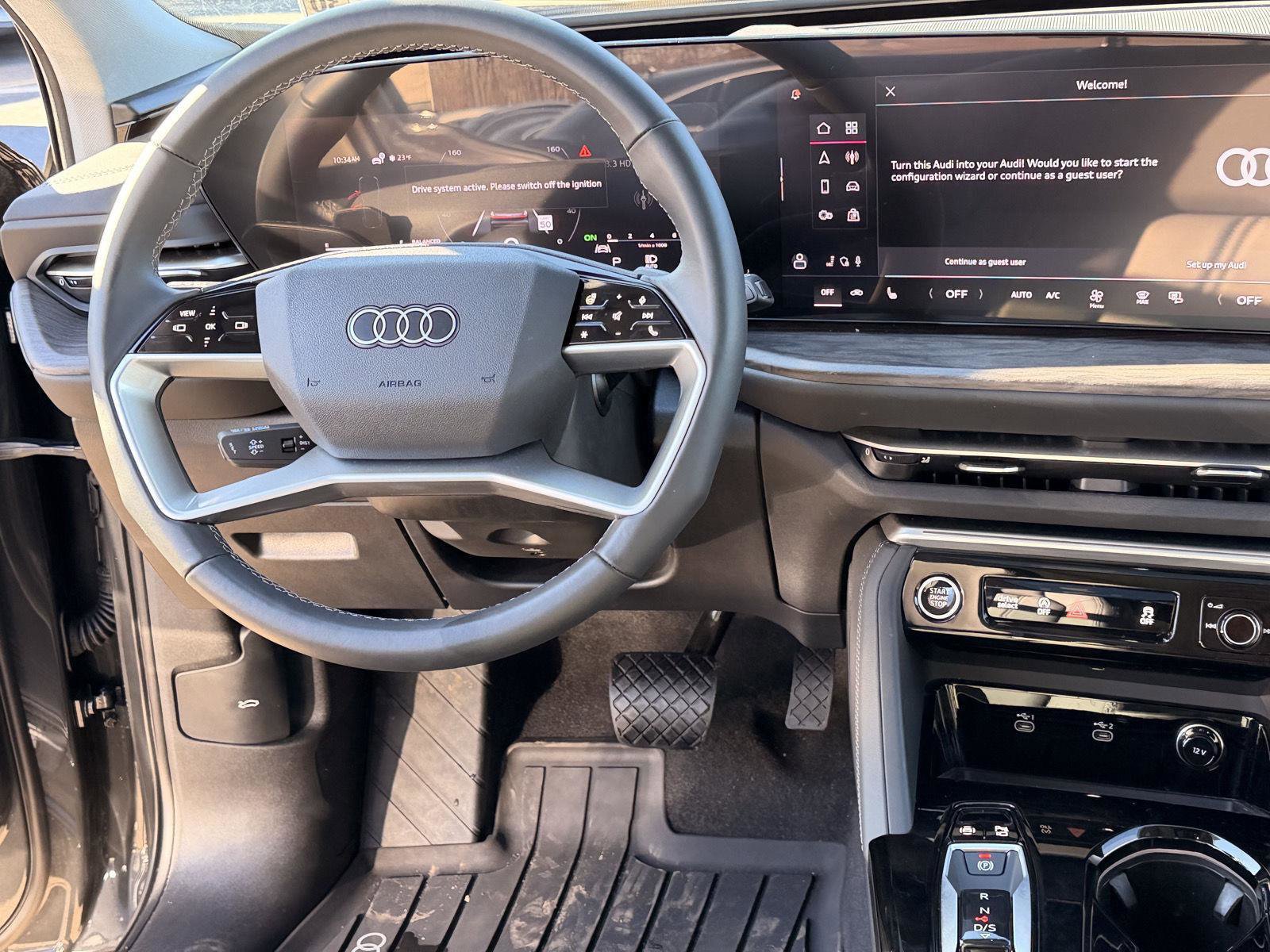 Used 2025 Audi Q5 Premium w/ Convenience Package image 19