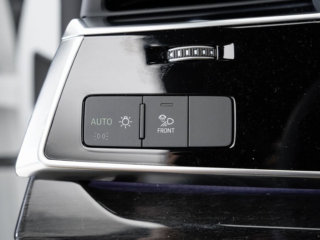 New 2025 Audi Q8 Premium Plus image 10