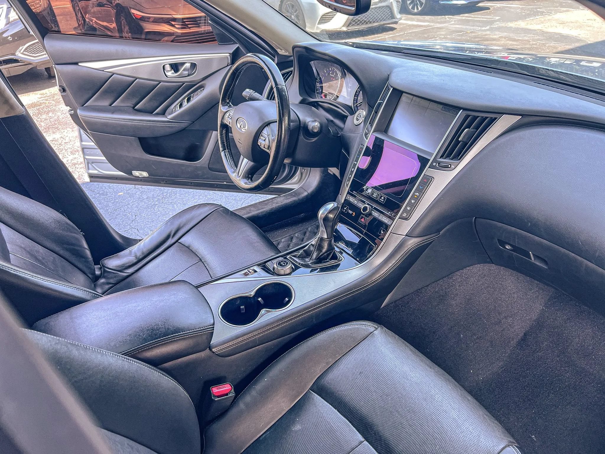 Used 2014 INFINITI Q50 Premium w/ Navigation Package AWD/4WD image 17