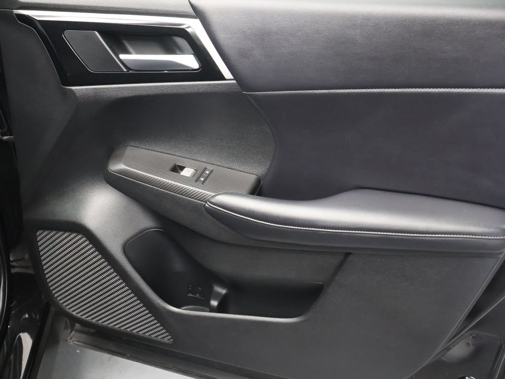 Used 2024 Mitsubishi Outlander SE FWD image 11