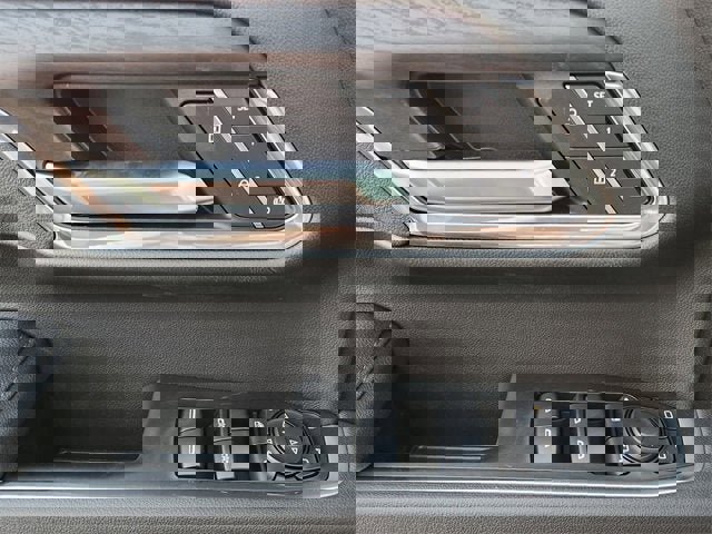 New 2026 GMC Sierra 1500 SLT w/ SLT Premium Plus Package image 17