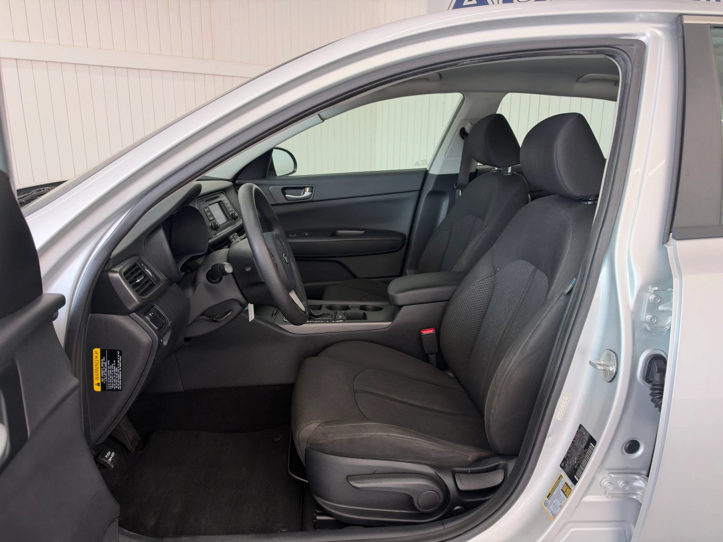 Used 2016 Kia Optima LX FWD image 8