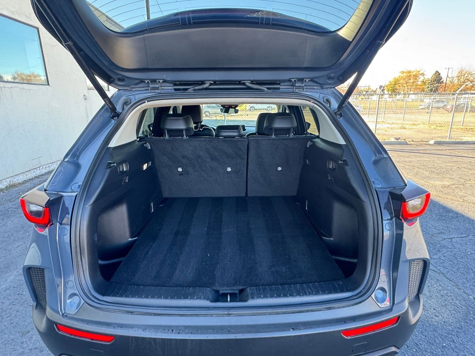 Used 2025 MAZDA CX-50 AWD 2.5 S w/ Preferred Package image 30