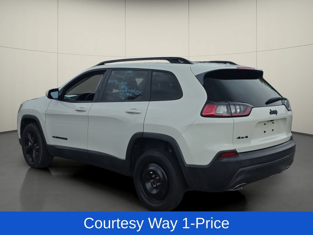 Used 2019 Jeep Cherokee Latitude Plus AWD/4WD image 6