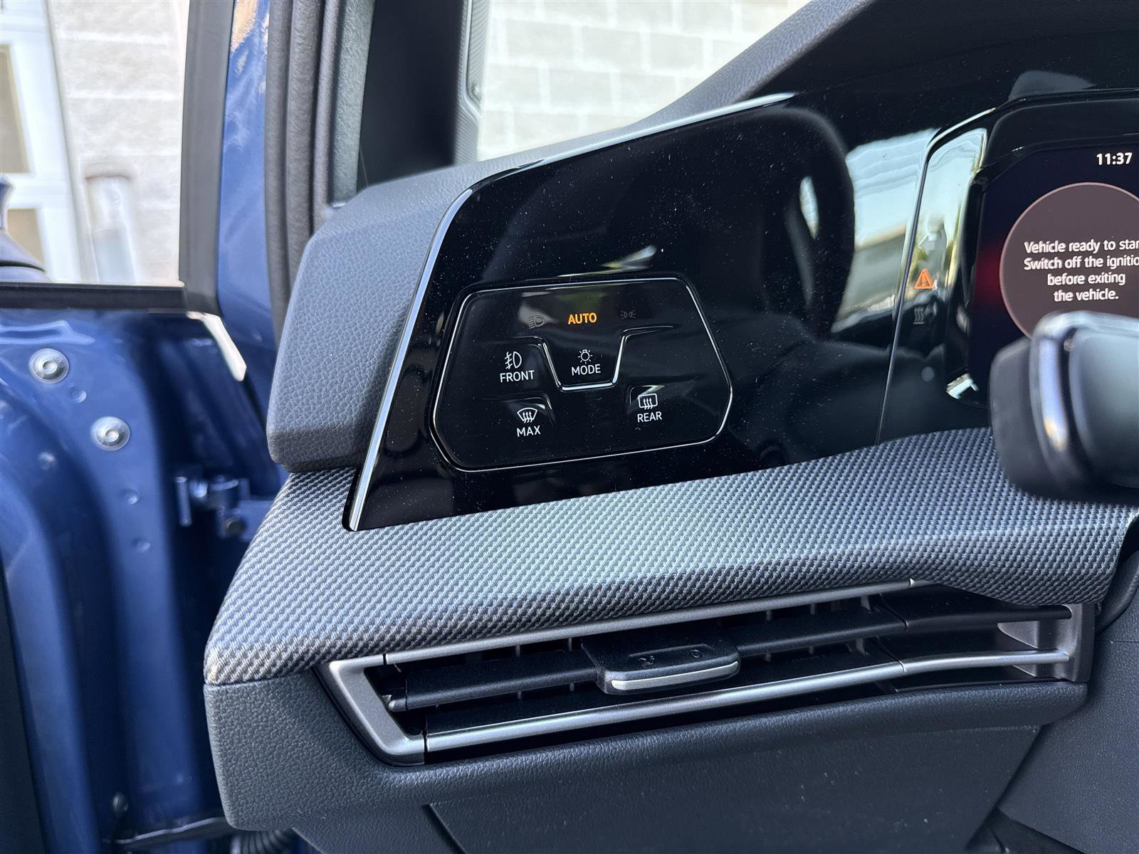 New 2025 Volkswagen GTI SE image 15