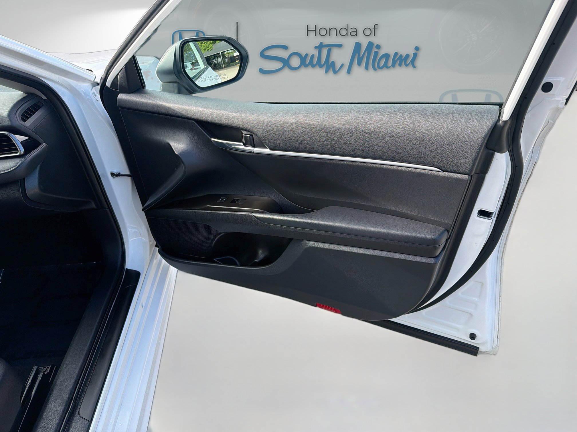 Used 2023 Toyota Camry SE FWD image 32