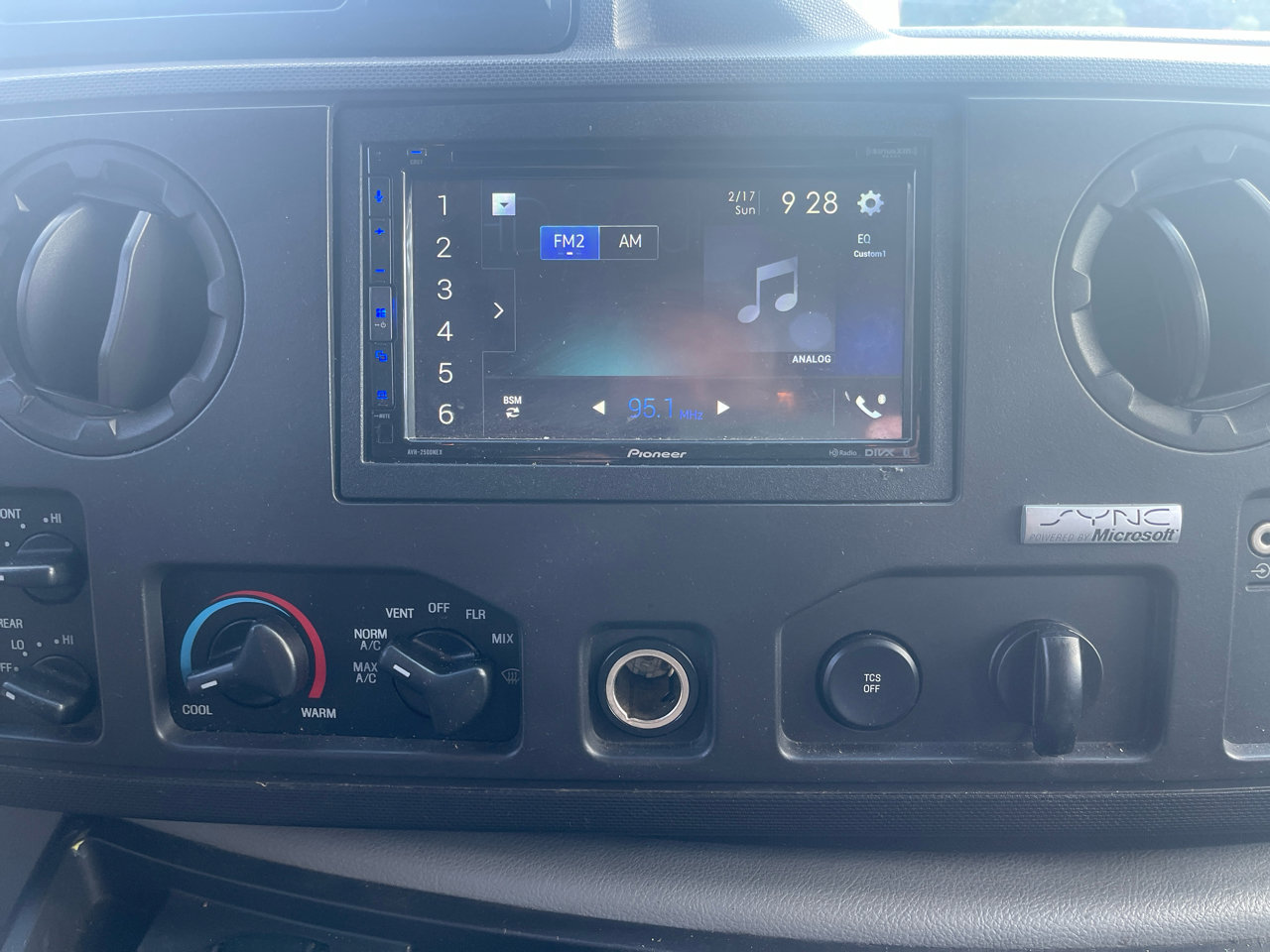 Used 2011 Ford E-250 and Econoline 250 w/ RV Plus Pkg image 13