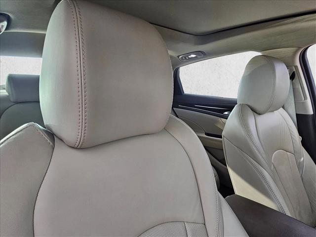 Used 2017 Buick LaCrosse Premium w/ Dynamic Driver Package FWD image 26