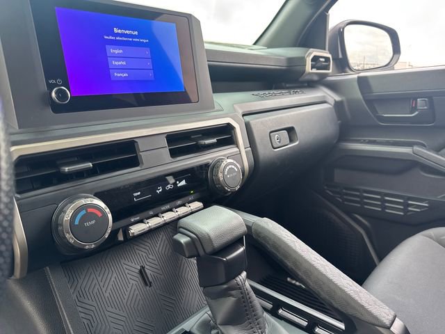 Used 2026 Toyota Tacoma SR AWD/4WD image 17