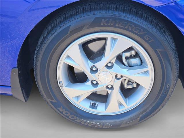 Used 2023 Hyundai Elantra SE w/ Preferred Accessory Package FWD image 21